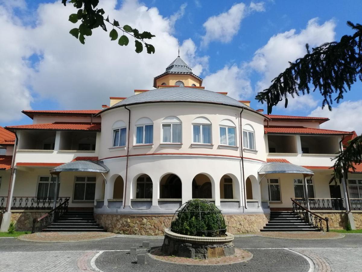 West Fort Золочев Экстерьер фото
